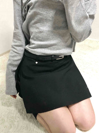 Side Pleated Belted Golf Shorts