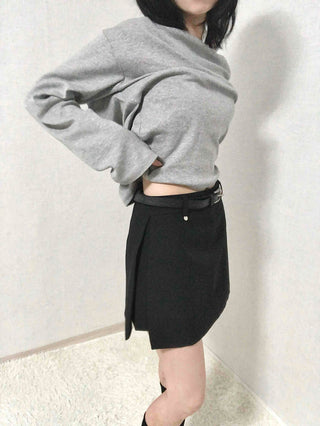 Side Pleated Belted Golf Shorts