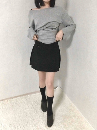 Side Pleated Belted Golf Shorts
