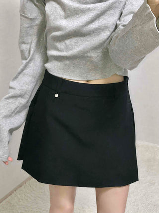 Side Pleated Belted Golf Shorts