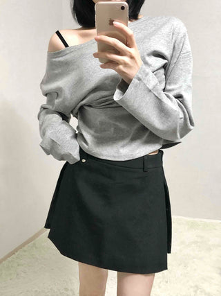 Side Pleated Belted Golf Shorts