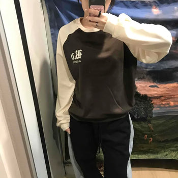 Lettering Raglan Sweatshirt