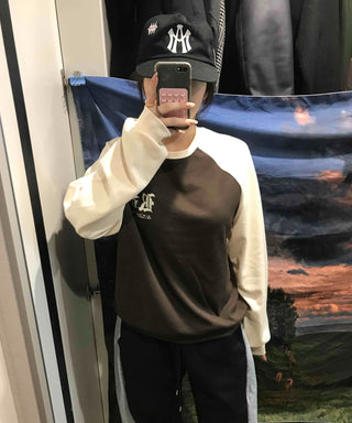 Lettering Raglan Sweatshirt