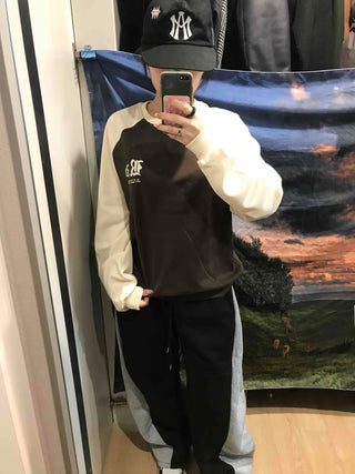 Lettering Raglan Sweatshirt