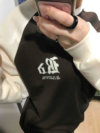Lettering Raglan Sweatshirt