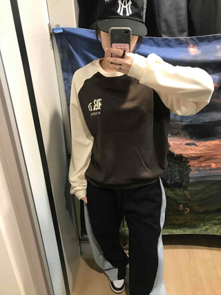 Lettering Raglan Sweatshirt