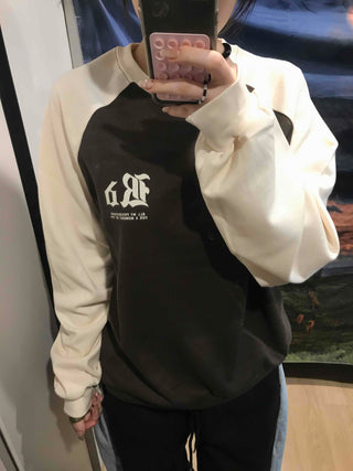 Lettering Raglan Sweatshirt