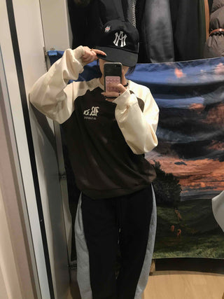 Lettering Raglan Sweatshirt