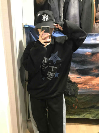 Star Graphic Loose Fit Fleece-Lined Sweatshirt