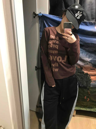 Two-tone Lettering Loose Fit Round Neck Long Sleeve Tee
