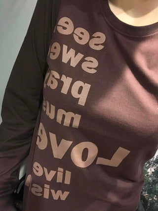 Two-tone Lettering Loose Fit Round Neck Long Sleeve Tee