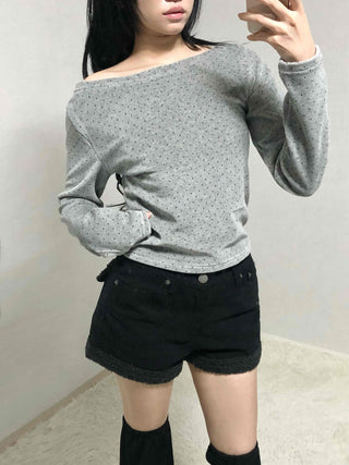 High-waisted denim shorts with hemline frill detail