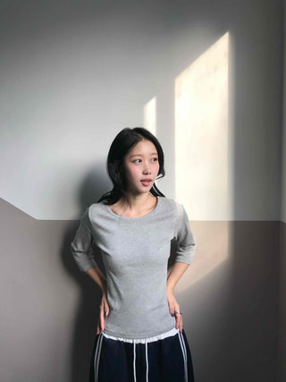 Soft Daily Round Neck 3/4 Slim Fit T-shirt