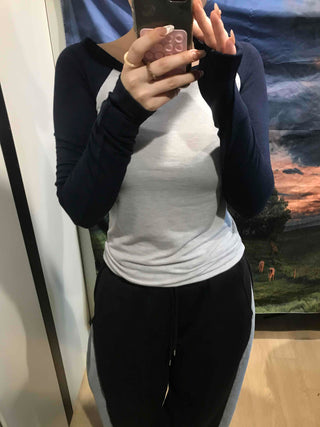 Color Block Raglan Crop Long Sleeve Tee