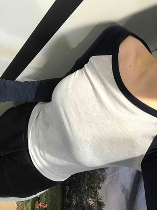Color Block Raglan Crop Long Sleeve Tee
