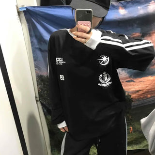 Emblem Patch Shoulder Line Long Sleeve T-shirt