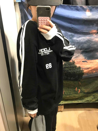 Emblem Patch Shoulder Line Long Sleeve T-shirt
