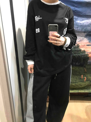 Emblem Patch Shoulder Line Long Sleeve T-shirt