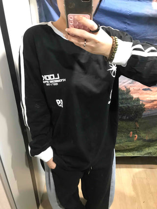 Emblem Patch Shoulder Line Long Sleeve T-shirt