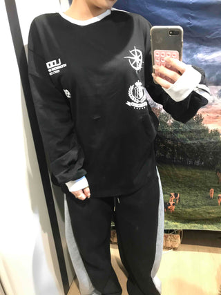 Emblem Patch Shoulder Line Long Sleeve T-shirt