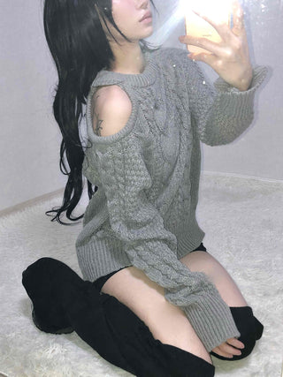 Open Shoulder Cable Loose Fit Knit