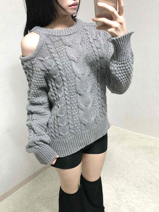 Open Shoulder Cable Loose Fit Knit