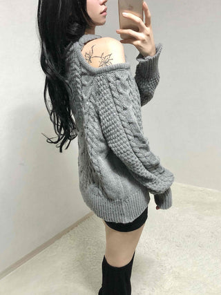 Open Shoulder Cable Loose Fit Knit