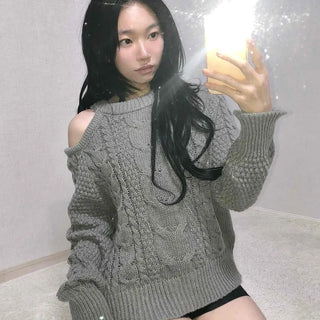 Open Shoulder Cable Loose Fit Knit