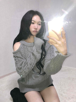 Open Shoulder Cable Loose Fit Knit