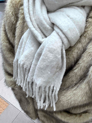 Large Collar Open-Type Voluminous Sleeve Long Fur Coat