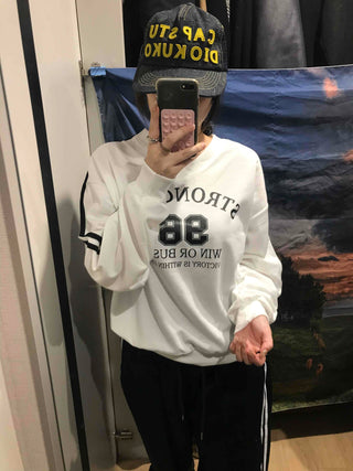 Strongest Lettering 88 V-Neck Sweatshirt