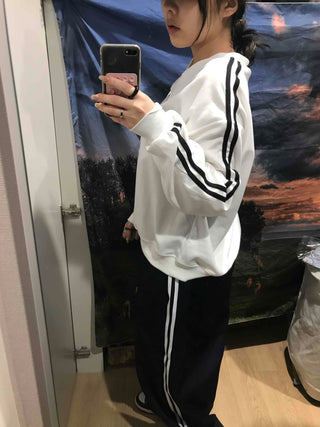 Strongest Lettering 88 V-Neck Sweatshirt