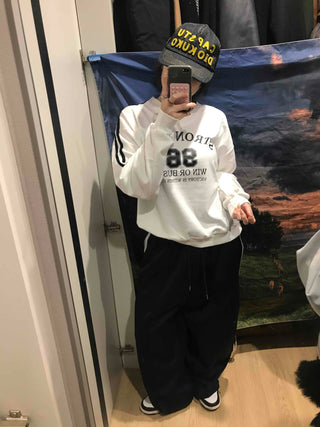 Strongest Lettering 88 V-Neck Sweatshirt
