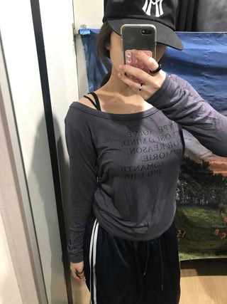 Lettering Slim Fit Off-Shoulder Long Sleeve T-shirt