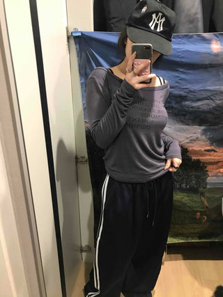Lettering Slim Fit Off-Shoulder Long Sleeve T-shirt