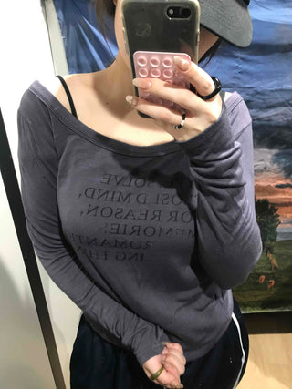 Lettering Slim Fit Off-Shoulder Long Sleeve T-shirt