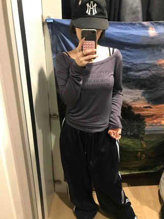 Lettering Slim Fit Off-Shoulder Long Sleeve T-shirt