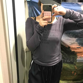 Lettering Slim Fit Off-Shoulder Long Sleeve T-shirt