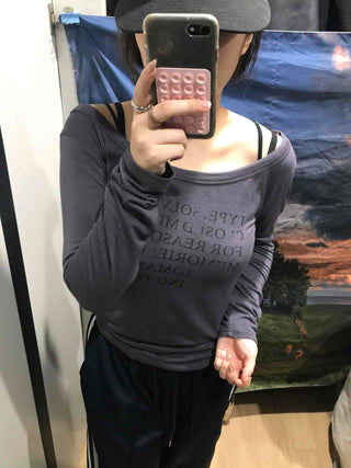 Lettering Slim Fit Off-Shoulder Long Sleeve T-shirt