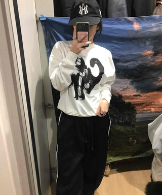 Street Brush Artwork Oversized Sweatshirt