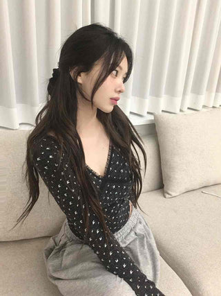 Mini heart pattern puff neck slim cardigan T-shirt
