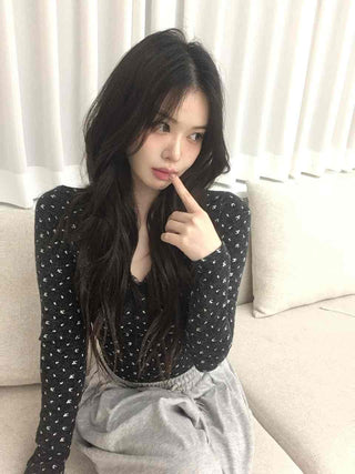 Mini heart pattern puff neck slim cardigan T-shirt