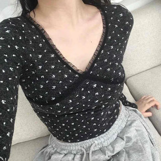 Mini heart pattern puff neck slim cardigan T-shirt