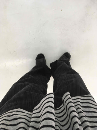 Basic Simple Elastic Waist Loose Fit Training Pants