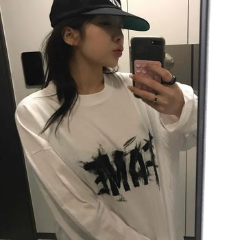 Street Lettering Oversized Round Neck Long Sleeve T-shirt