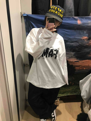Street Lettering Oversized Round Neck Long Sleeve T-shirt