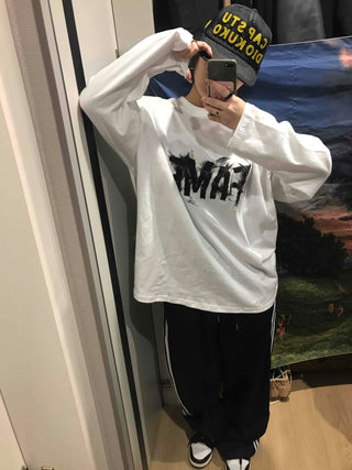 Street Lettering Oversized Round Neck Long Sleeve T-shirt