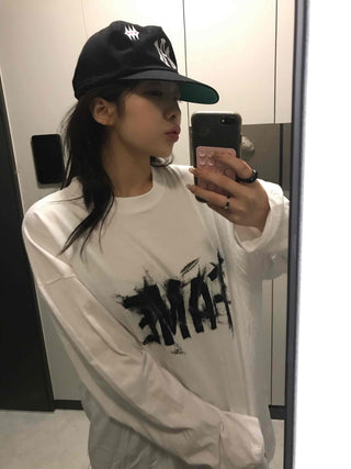 Street Lettering Oversized Round Neck Long Sleeve T-shirt