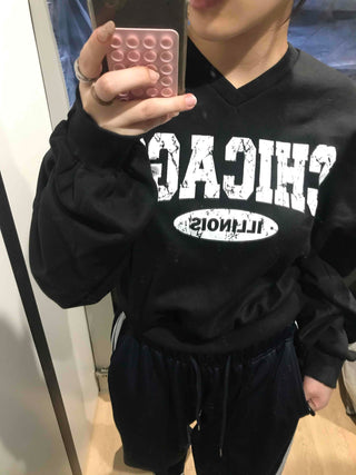 Chicago Vintage Oversized V-Neck Sweatshirt