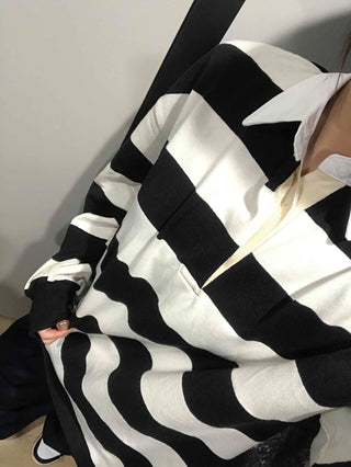 Big Stripe Oversized Collared T-shirt